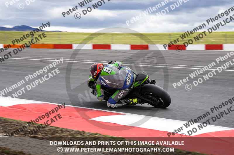 cadwell no limits trackday;cadwell park;cadwell park photographs;cadwell trackday photographs;enduro digital images;event digital images;eventdigitalimages;navarra;no limits trackdays;peter wileman photography;racing digital images;trackday digital images;trackday photos